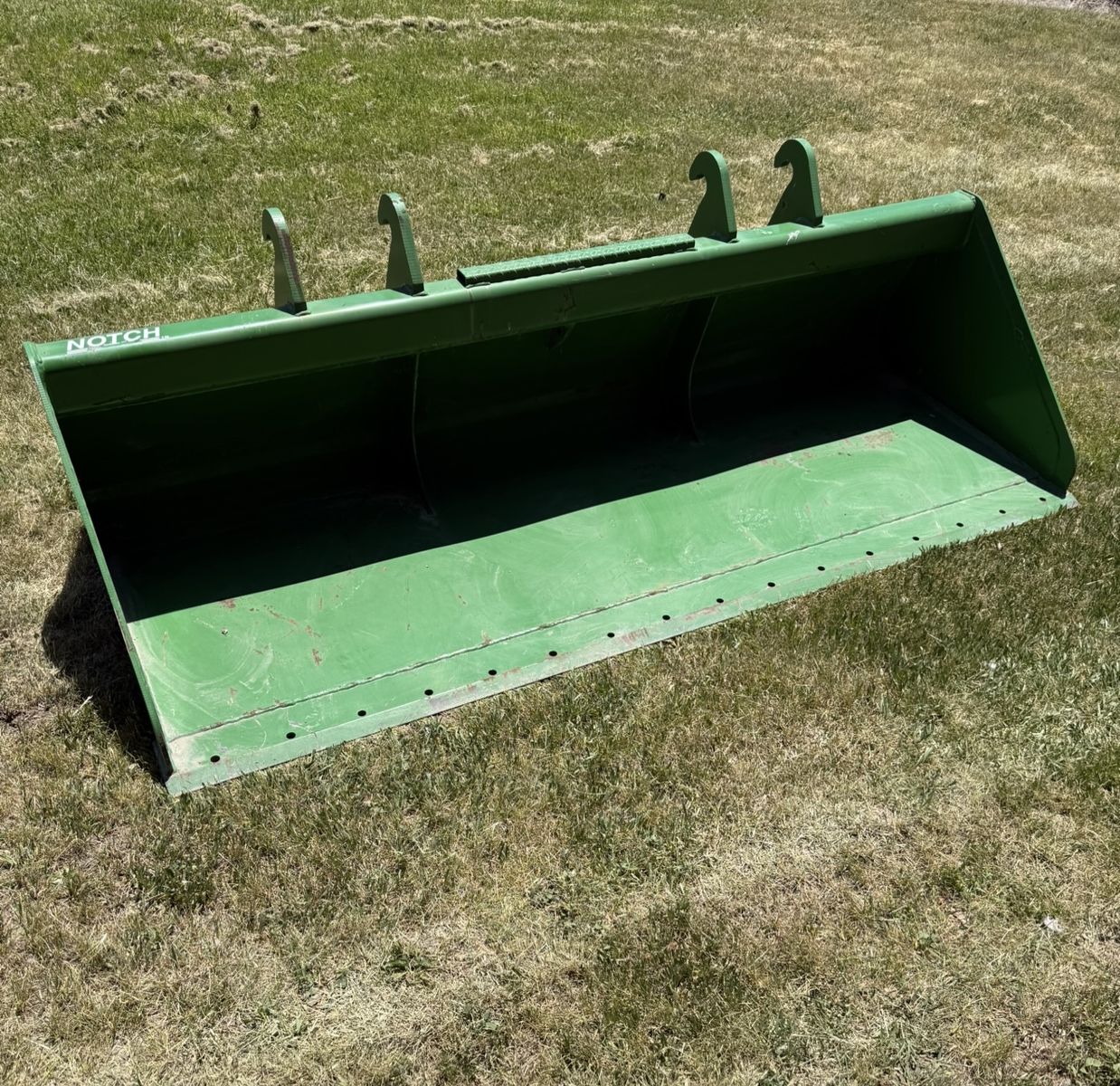 John Deere 840 loader bucket