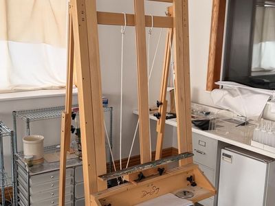 David Sorg Signature easel with counterweights and locking casters/wheels