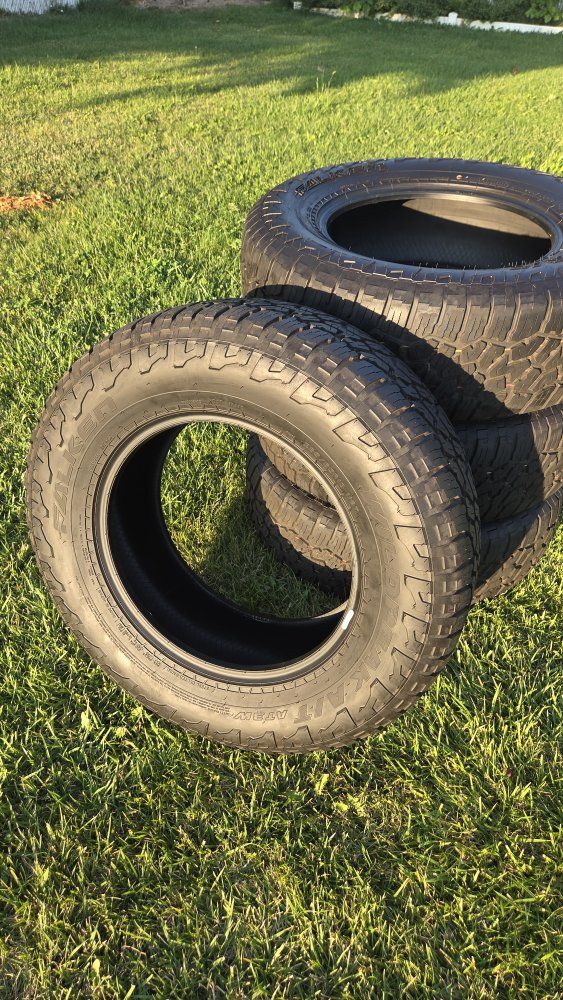 285/65R18 Falken Wildpeak A/T tires