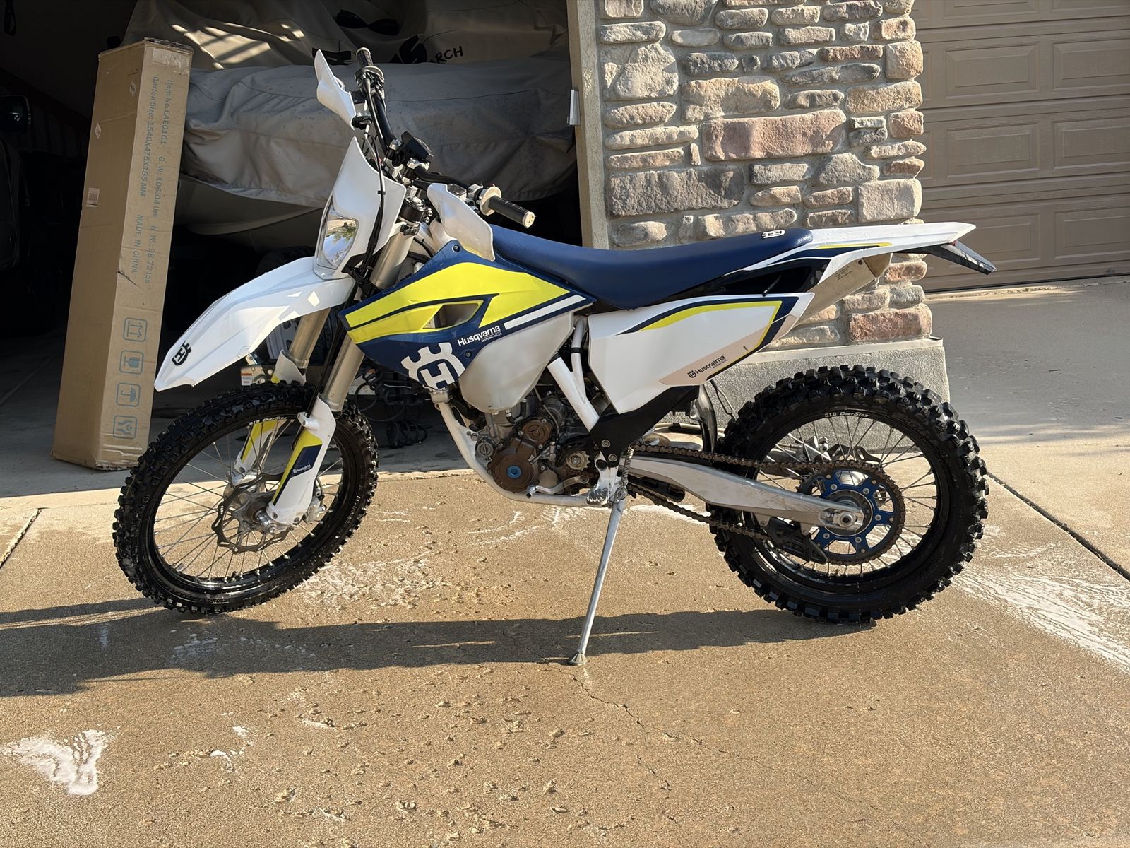 2016 Husqvarna FE 350 Dirt Bike - Low Hours (57 Hrs), 4-Stroke