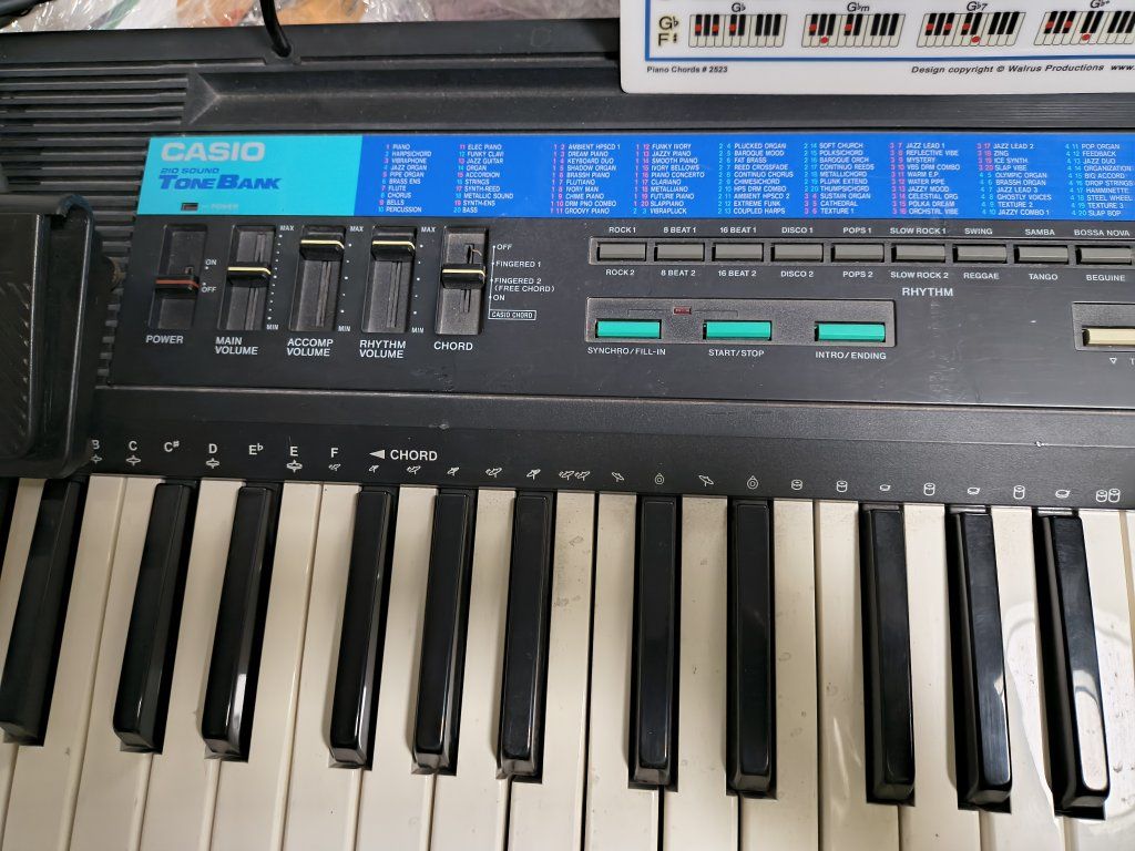 Main image 4
