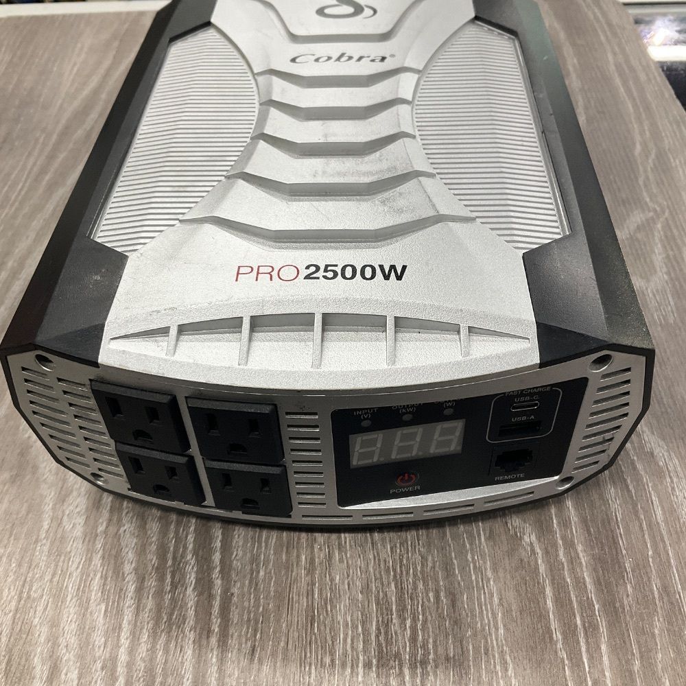 COBRA PRO 2500 WATT INVERTER