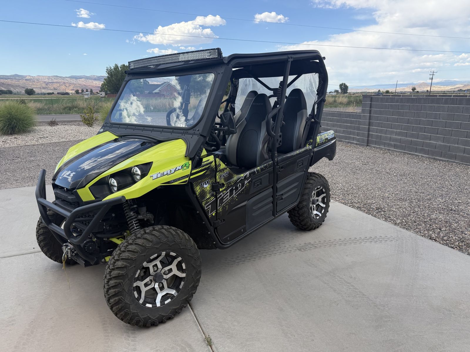 2021 Kawasaki Teryx LE