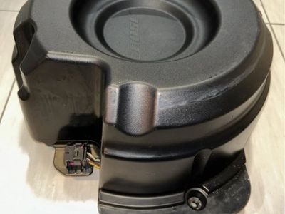 03-10 Porsche Cayenne 955 957 Subwoofer Sub Woofer Audio Bose Speaker OEM