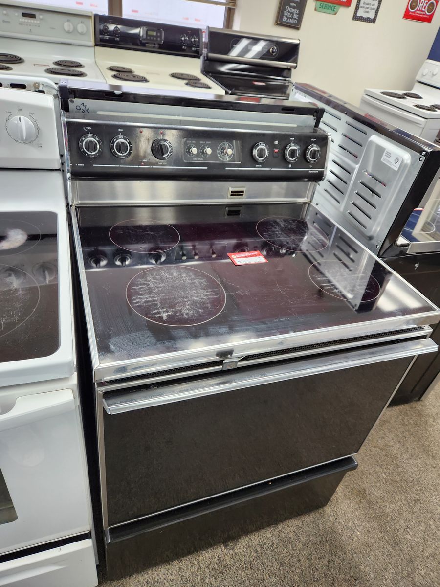 LOW PRICE GUARANTEED! KENMORE GLASS TOP RANGE