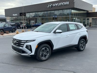 2026 Hyundai Tucson Hybrid Blue SE