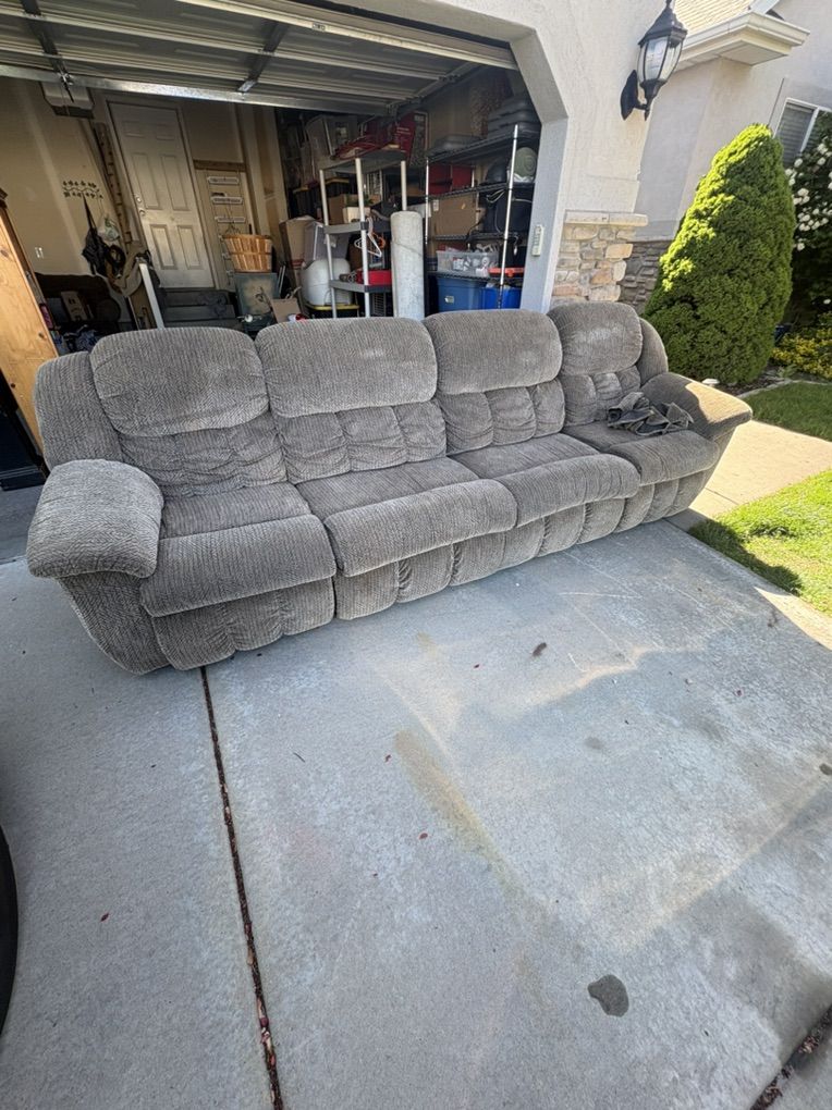 Dual Reclining Hideaway Sofa