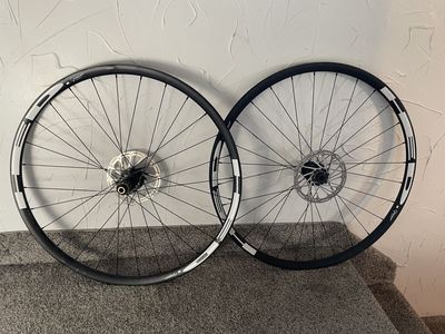 HED tomcat Gravel Wheelset