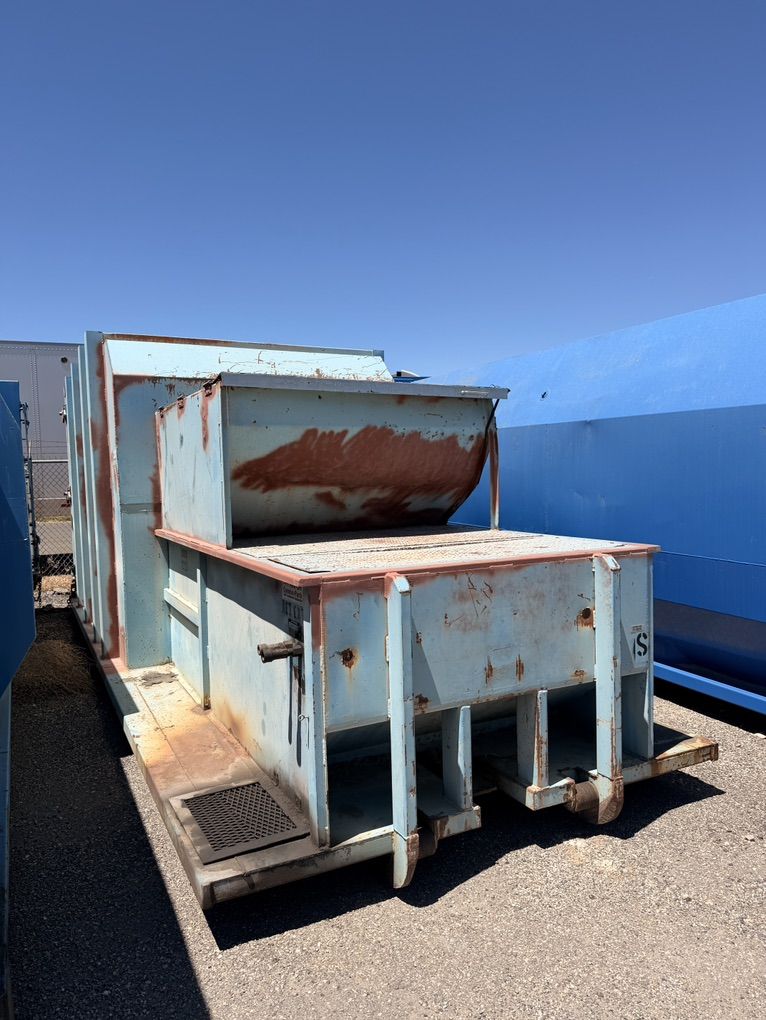 Roll Off Self Contained Compactor