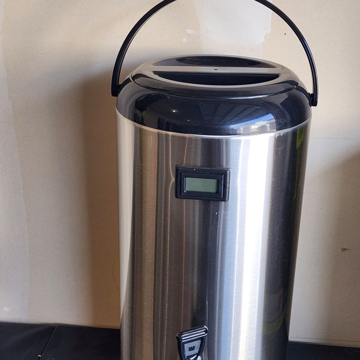 Insulated Beverage Dispenser