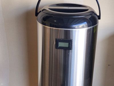 Insulated Beverage Dispenser