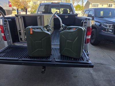 vevor jerry cans