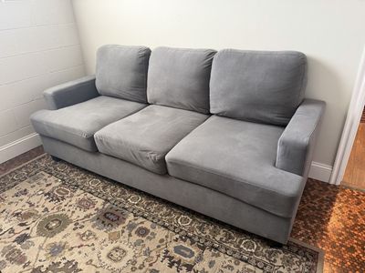 Gray Fabric 3-Cushion Sofa Couch