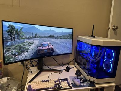 Beautiful Asrock Gaming pc Rtx 4070, 32gb ddr5, Ryzen 7 8700F