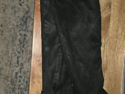 BESTON Black Suede Over-the-Knee Boots - Women's US Size 7