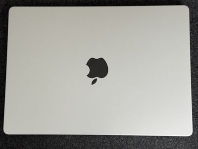Apple MacBook Pro 14-inch M5 - Excellent Condition