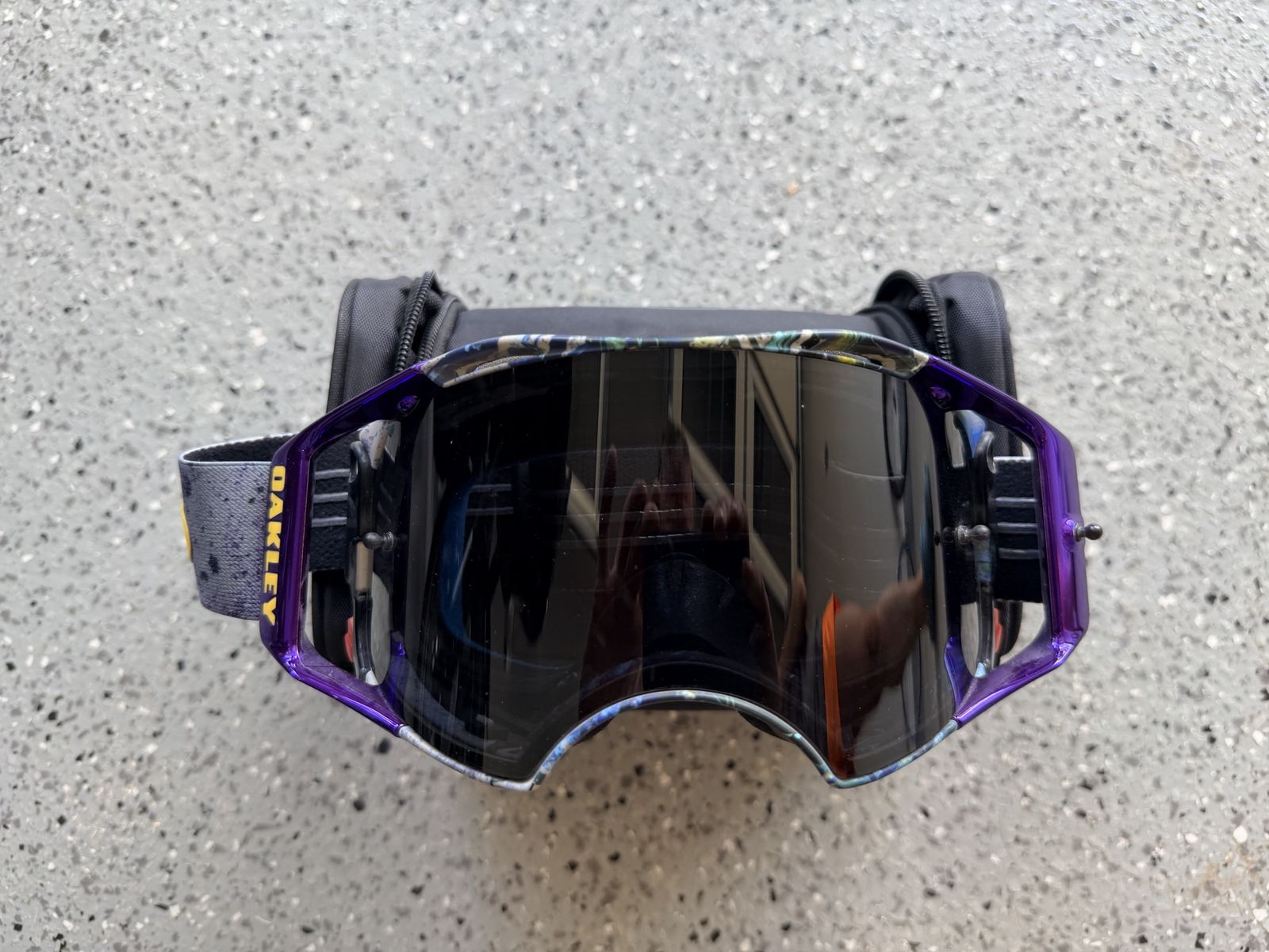 Oakley Airbrake MX Goggles w/ Case