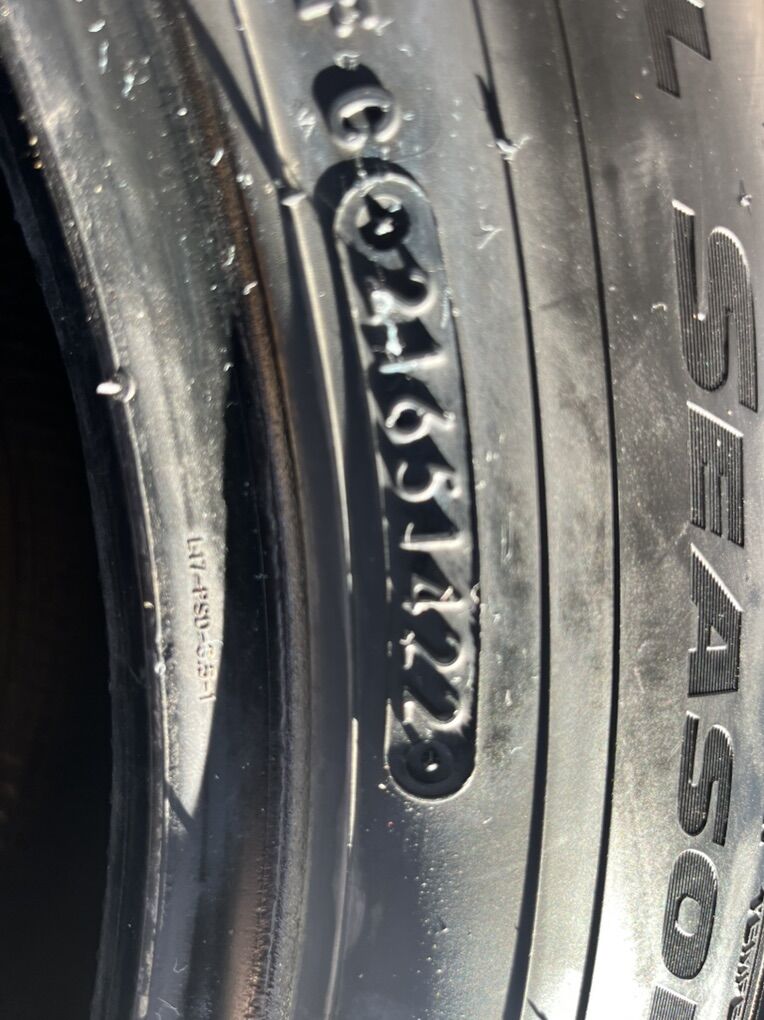 Set Of 4 Tires 225/60/17