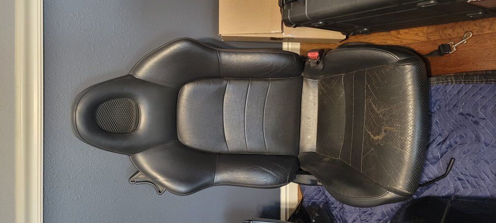 S2000 (2000 - 05) Passenger Seat