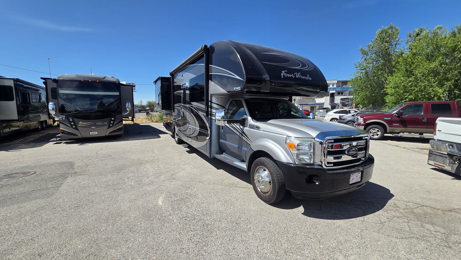 2017 Thor Motor Coach Four Winds Super C 35SD