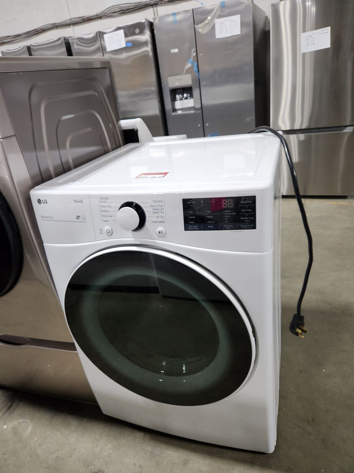 BEAUTIFUL FRONTLOAD LG THINQ ELECTRIC DRYER! W-WARRANTY