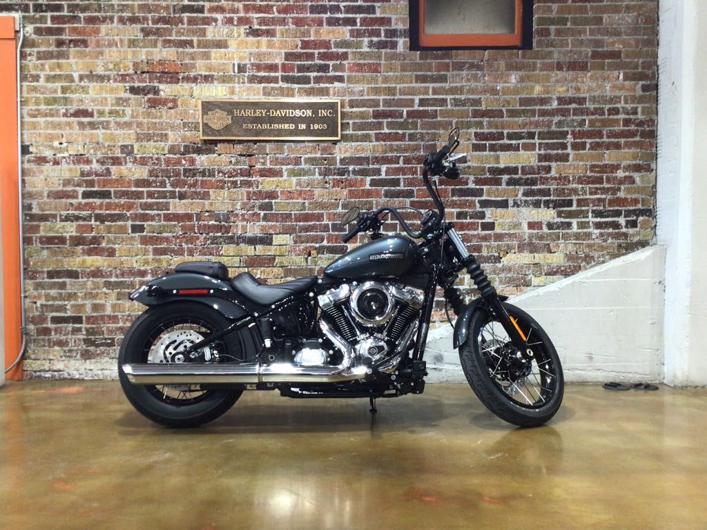 2025 HARLEY-DAVIDSON STREET BOB FXBB