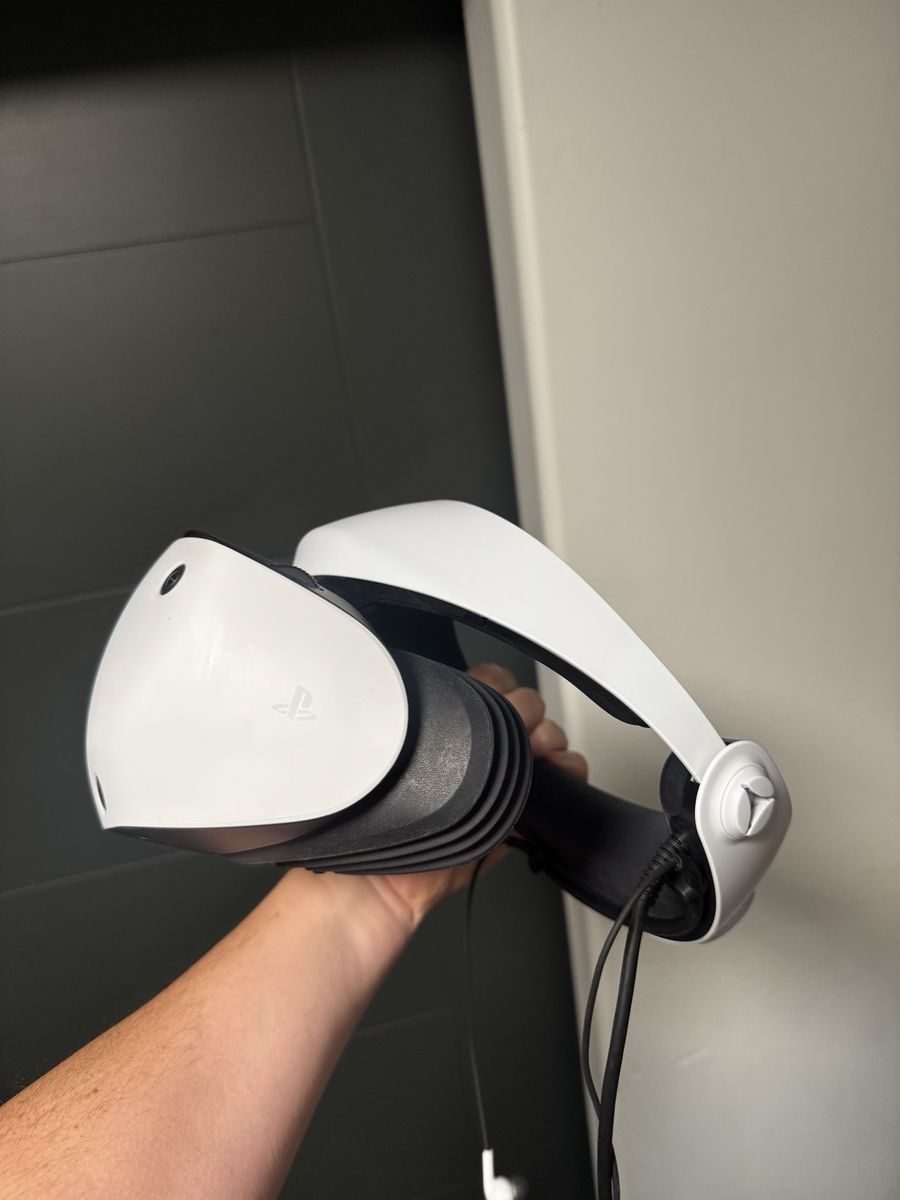 PS VR 2 & Controllers