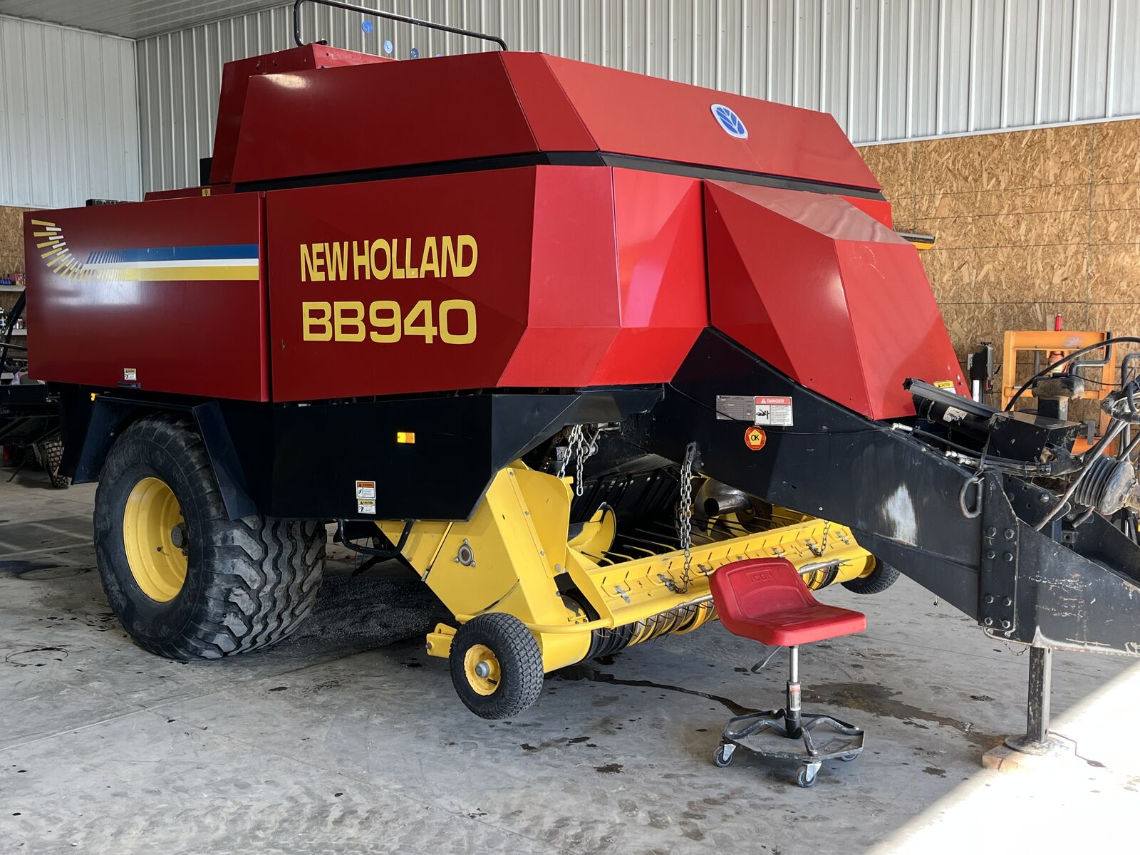 2003 New Holland BB940 3x3 baler