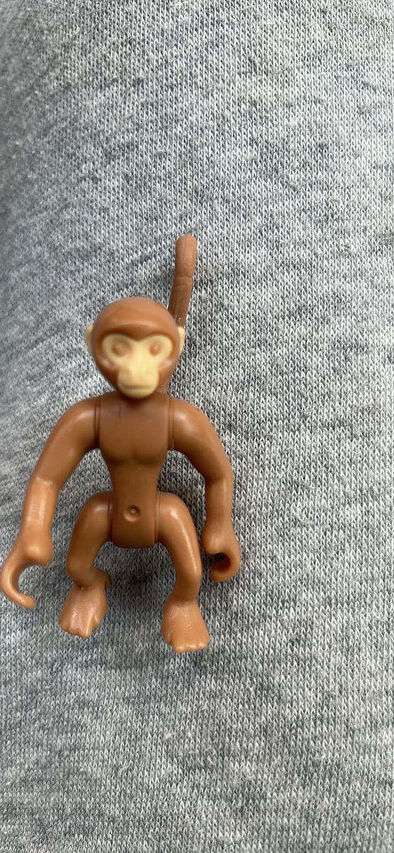 Playmobil Miniature Monkey Chimpanzee Long tail  wild animal - CA