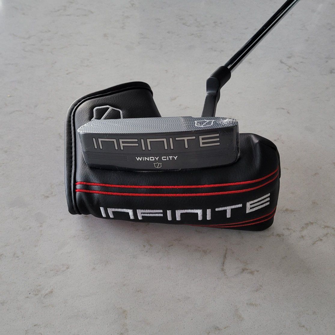 NEW-Wilson Windy City Infinite Putter 35 in