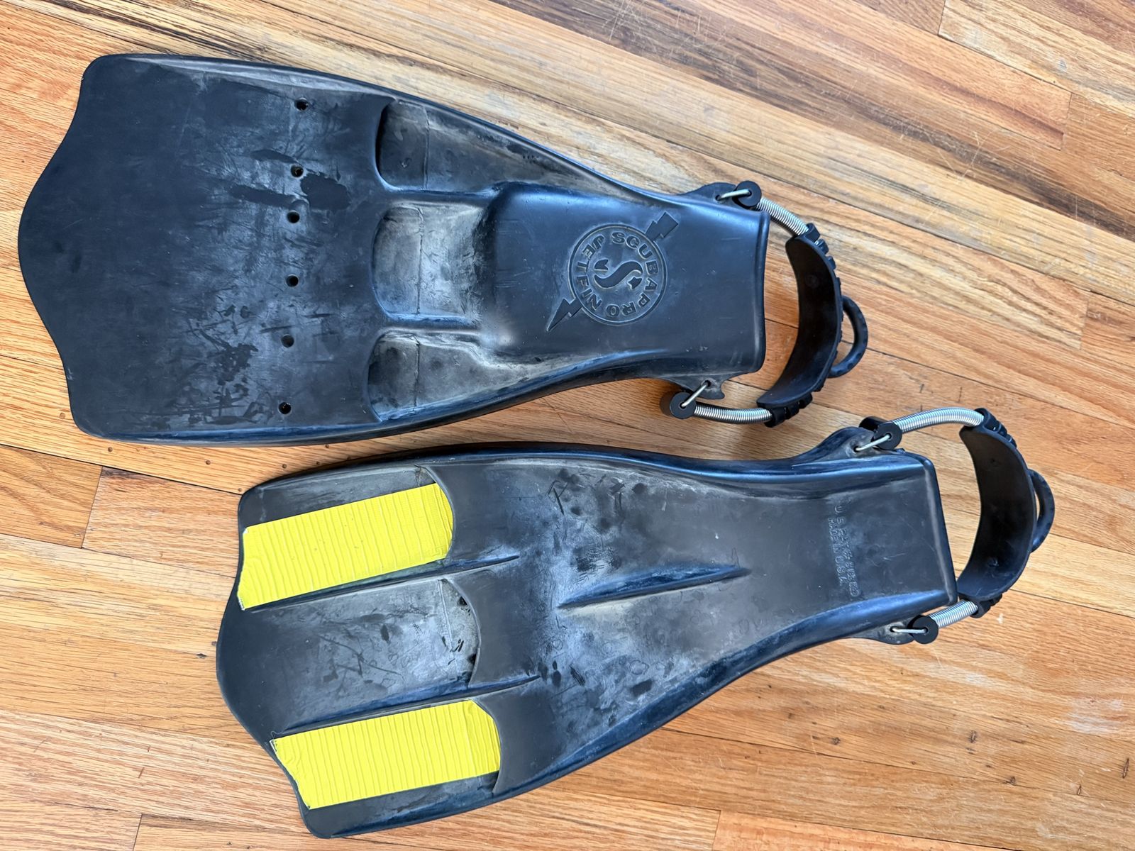 Scubapro Jet Fin Scuba Diving Fins with Spring Heel Straps