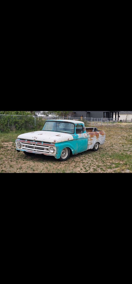 1962 Ford F-100 