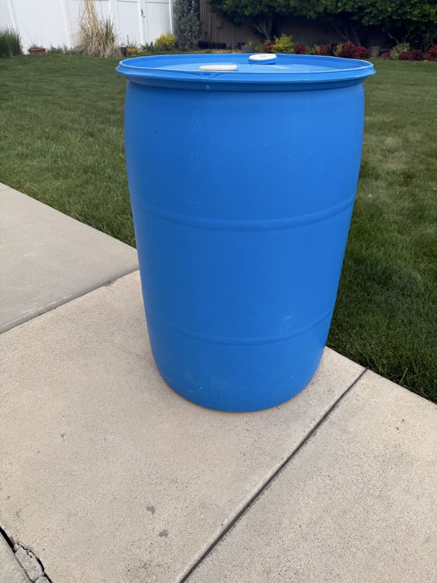 55 Gallon Industrial Blue Drum – Great for RV Wate