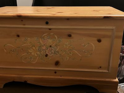 Lane Cedar Hope Chest – Solid Cedar – 38” Vintage Storage Chest