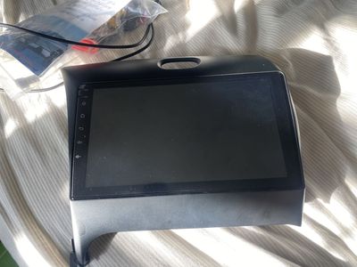 Android / Apple CarPlay Car Stereo Touchscreen - Excellent Condition