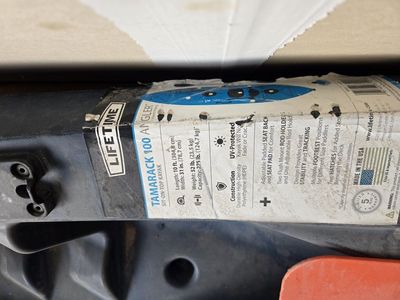 10 ft lifetime angler kayak