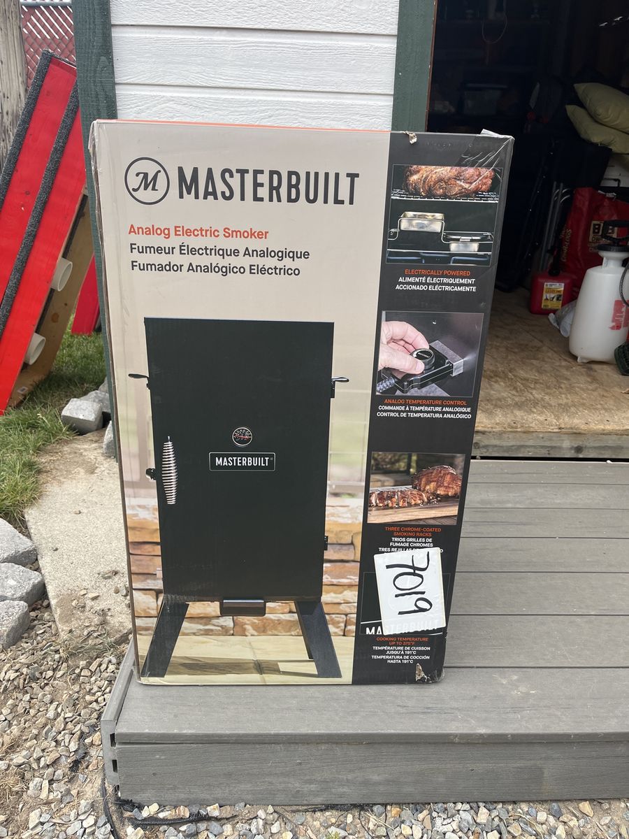 Masterbuilt analog electric smoker - BRAND NEW