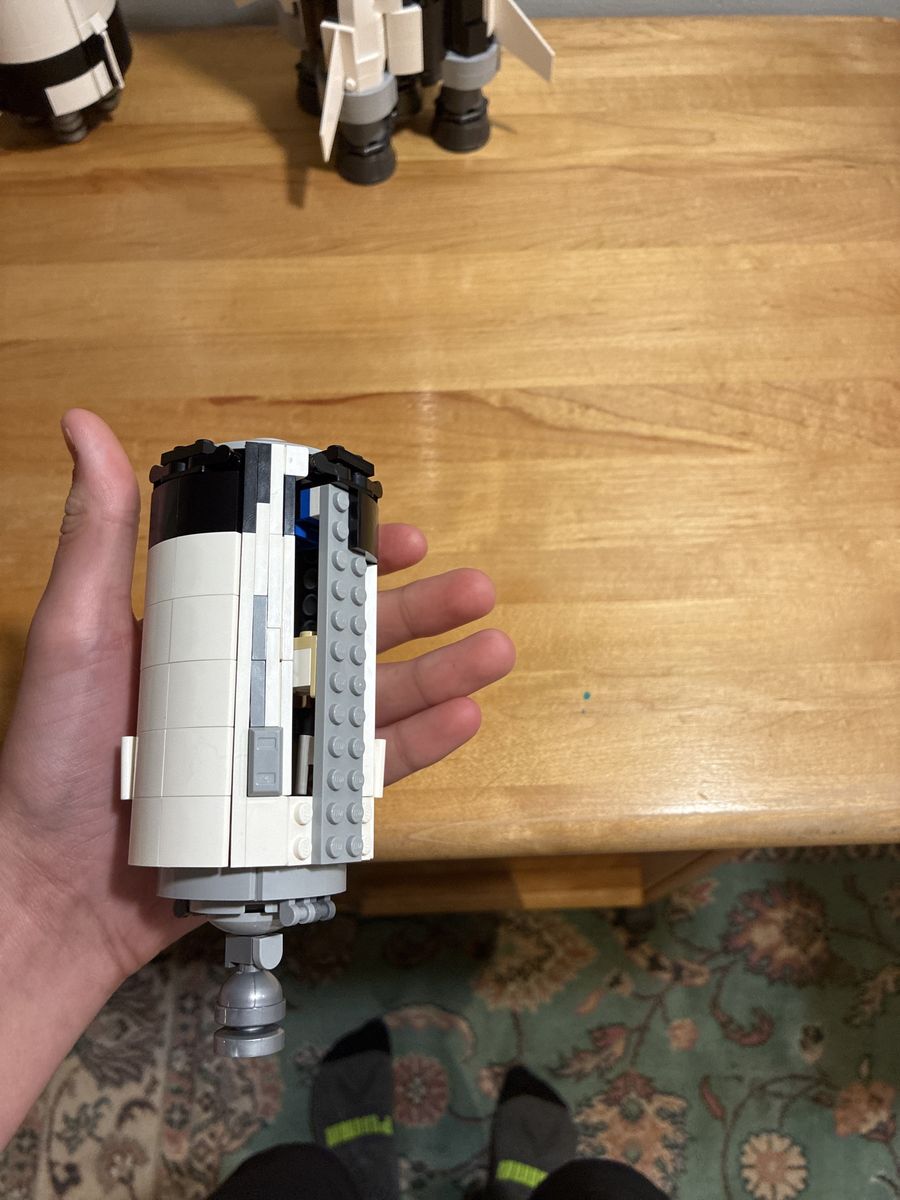 Main image 3