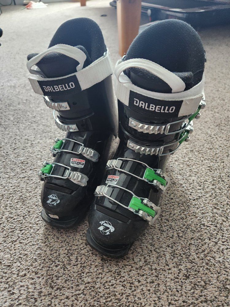 Kids Ski Boots Dabello Size 22.5