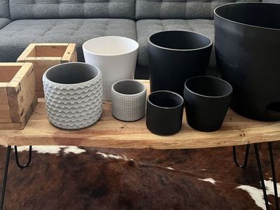 9 Planters for $30