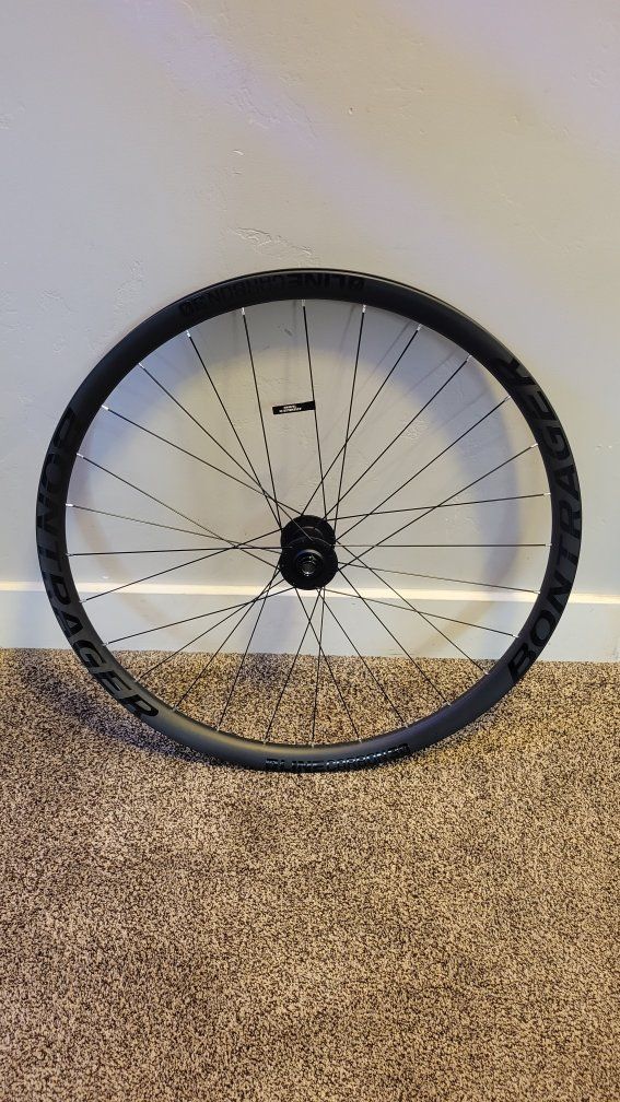 Bontrager Line Comp 30 TLR Boost 29" Mountain Bike Wheel - Used