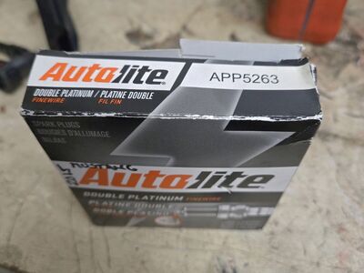 Autolite spark plugs # APP5263 set of 4 brand new