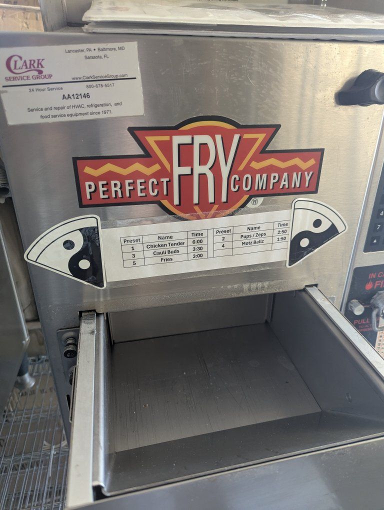 Perfect Fry Company Commercial Deep Fryer - Stainless Steel, Digital Controls, Internal Ansul