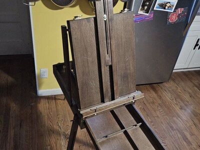 Portable Sketchbook Easel