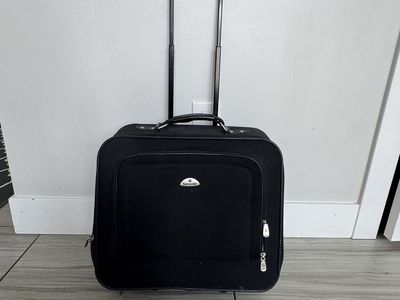 Samsonite Lightweight Hand Luggage