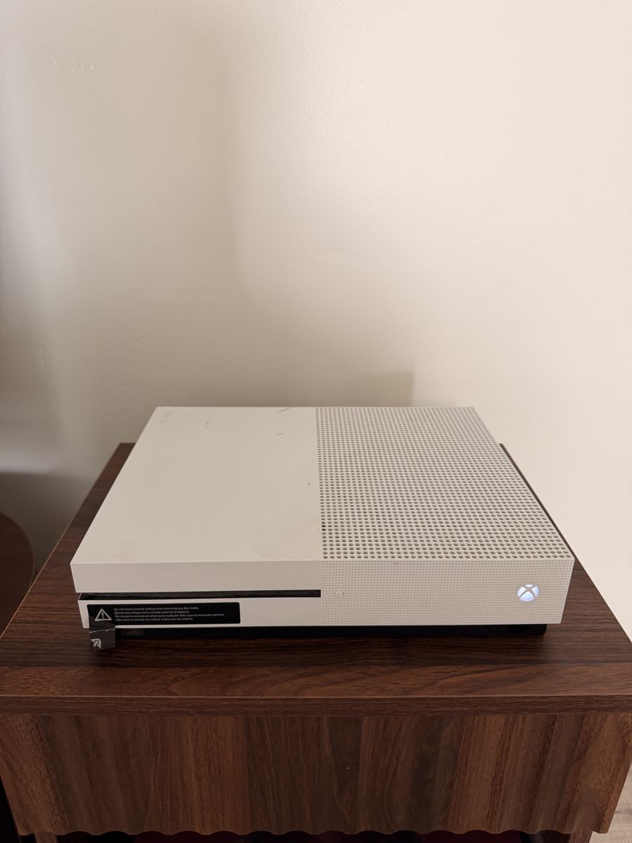Xbox One S