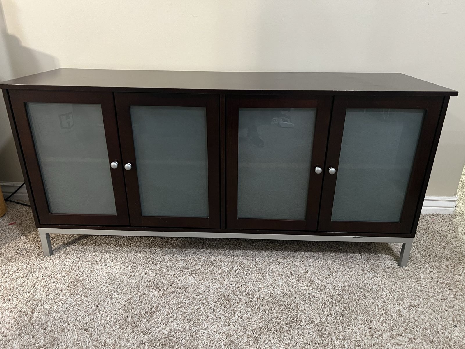 Media cabinet