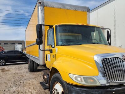 2006 INTERNATIONAL DURASTAR 4300