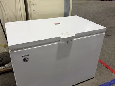 GREAT CONDITION WHIRLPOOL CHEST FREEZER 15 CF