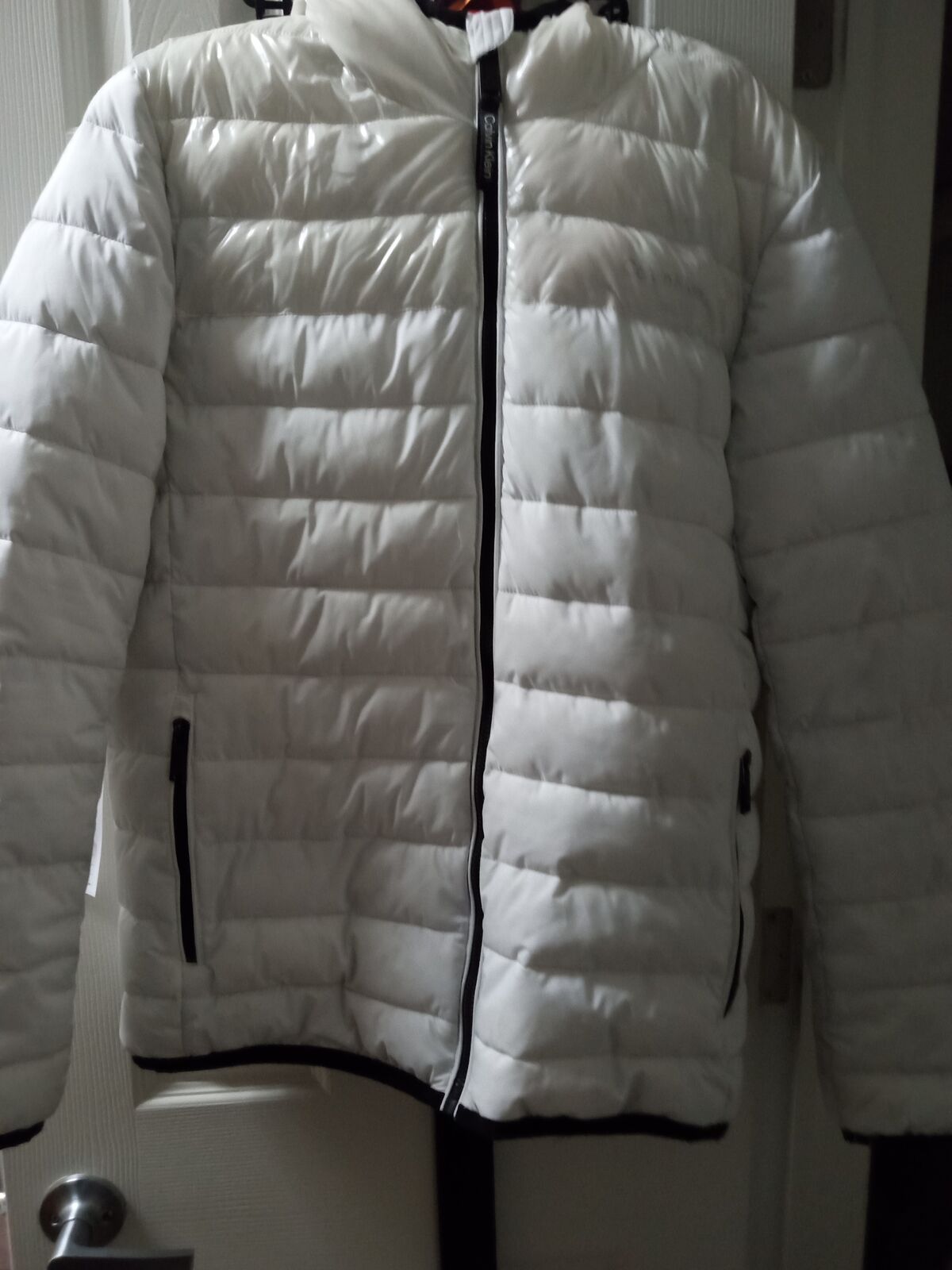 White Calvin Klein puffer winter coat hooded 7°F warmth factor size S